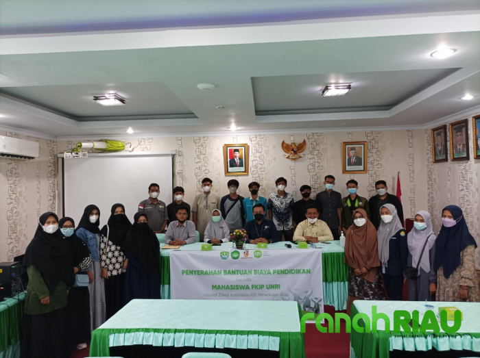 Bantuan Pendidikan IZI RIAU untuk Mahasiswa yang kurang mampu di FKIP UNRI